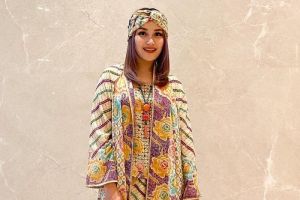 5 Detail penampilan trendi Ayu Ting Ting hadiri pernikahan Ria Ricis