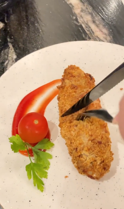 7 Masakan Western ala Caca Tengker, mewah bak hidangan restoran