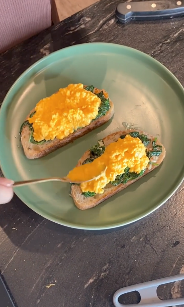 7 Masakan Western ala Caca Tengker, mewah bak hidangan restoran