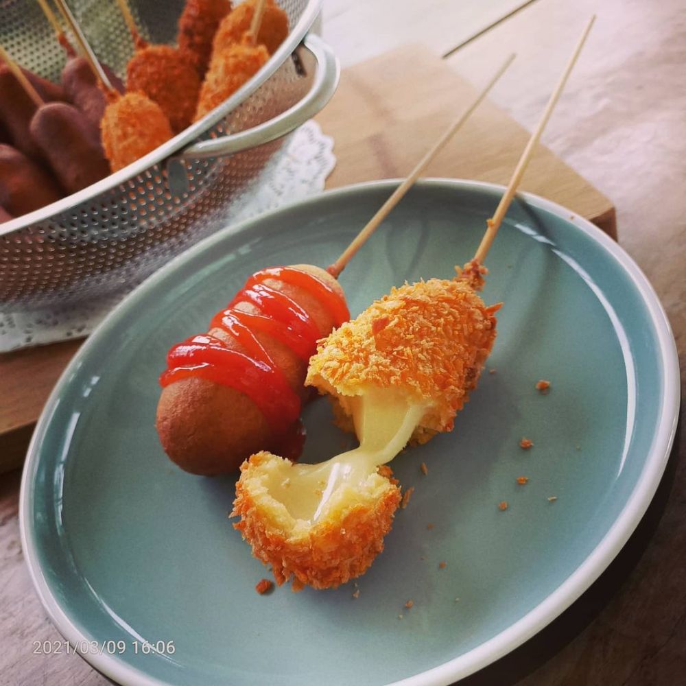 11 Cara membuat corndog mozarella, gampang dan bisa jadi ide jualan