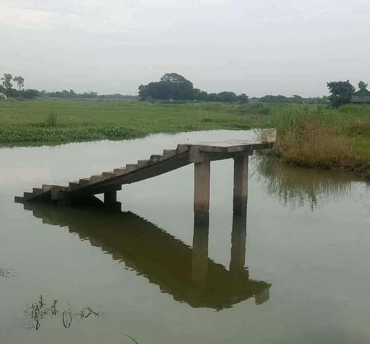 11 Potret lucu telanjur salah pasang ini penampakannya nyeleneh