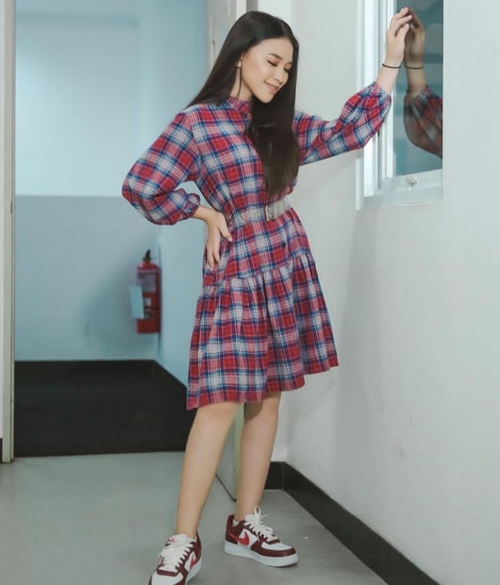 9 Potret Anneth Delliecia, penyanyi pendatang terbaru AMI Awards 2021