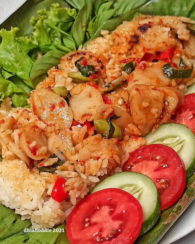 9 Cara membuat nasi bakar seafood ala rumahan, lezat dan praktis