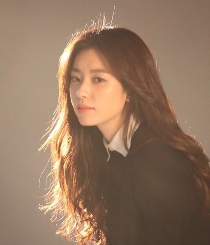 9 Fakta Han Hyo-joo pemain Happiness, aktingnya apik di drama AS