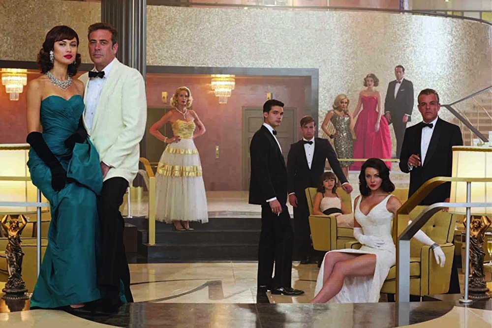 8 Rekomendasi film dan serial yang bisa menemani kamu di rumah