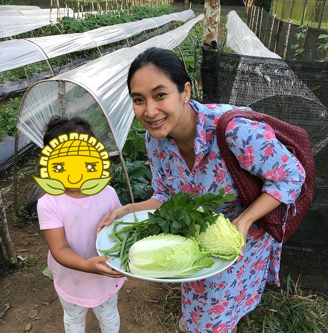 5 Pola makan Happy Salma saat diet, pangkas bobot 16 kg dalam 2 bulan
