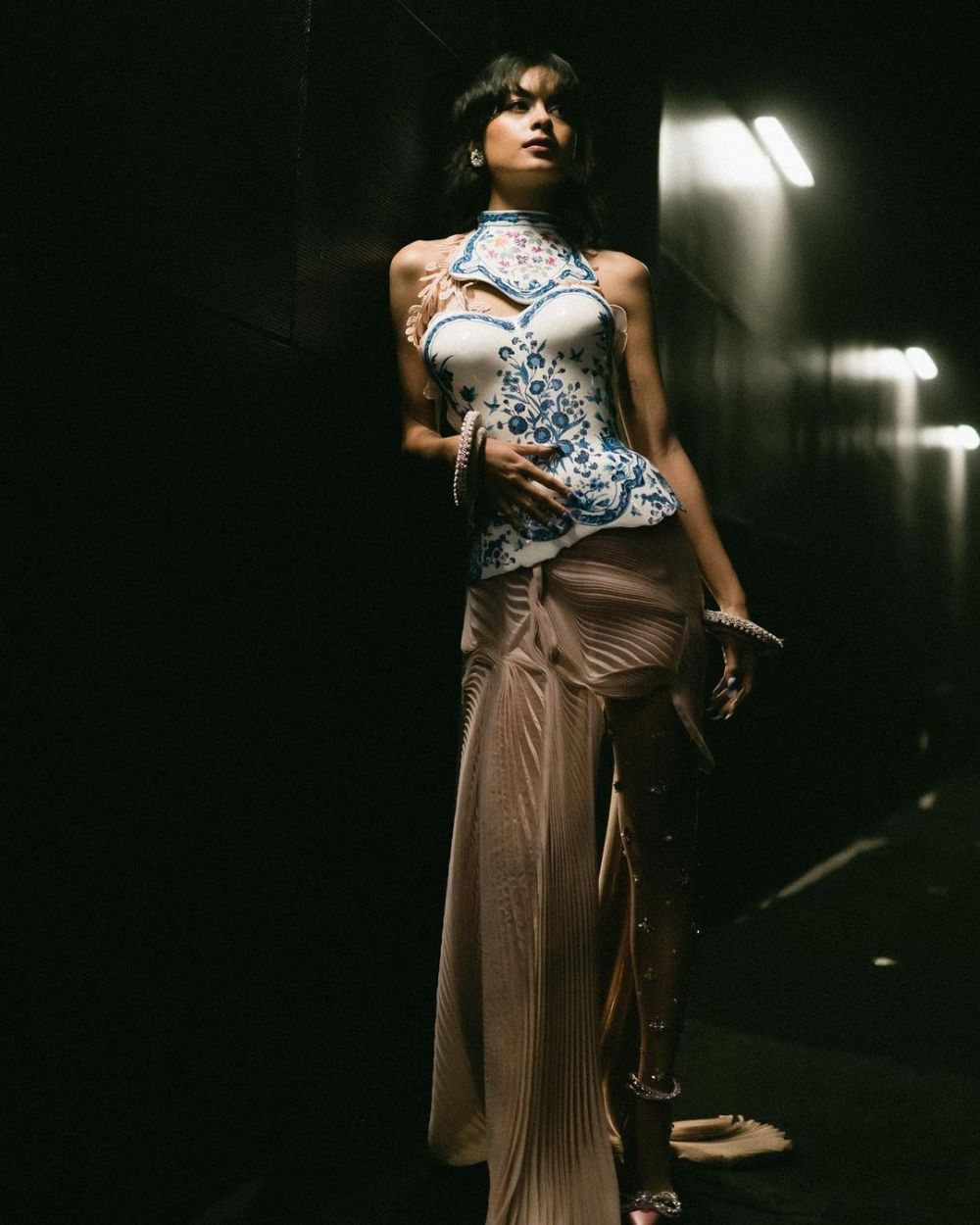 9 Pesona Eva Celia di AMI Awards 2021, memukau dengan gaun nyentrik