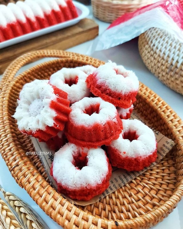 11 Resep dan cara membuat putu ayu berbagai bahan, enak dan lembut