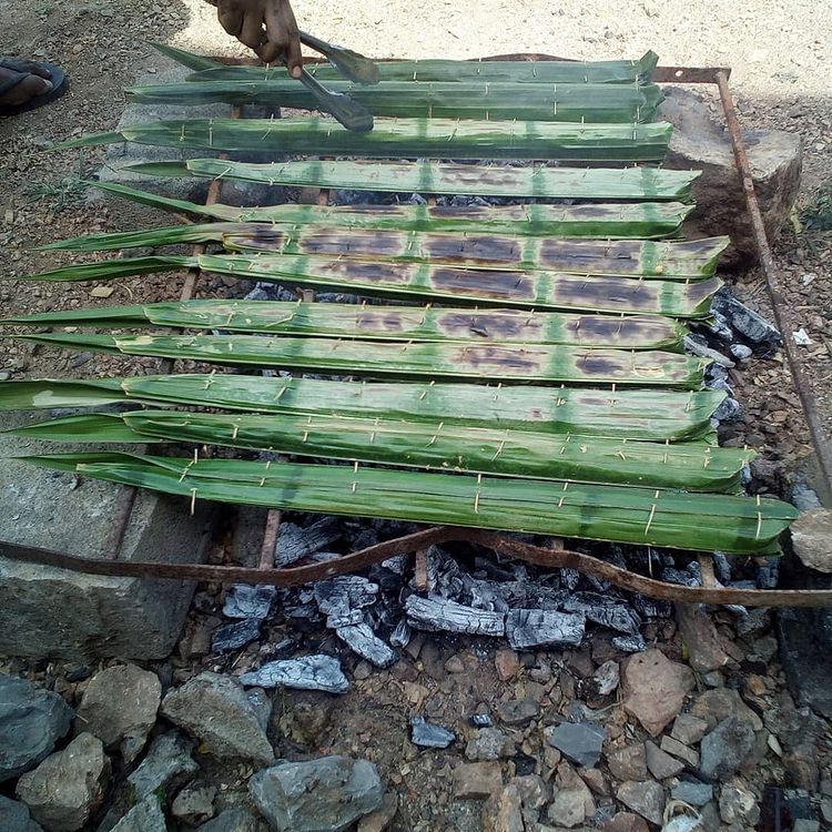 Selain Indonesia, hidangan khas 9 negara ini dibungkus daun pisang