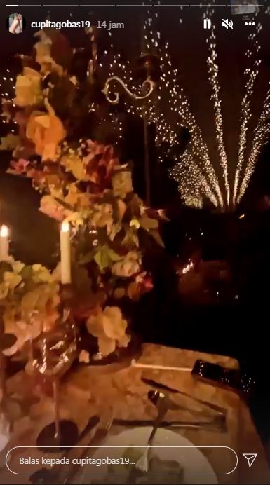 7 Potret dinner Cupi Cupita dan calon suami, tulis pesan romantis