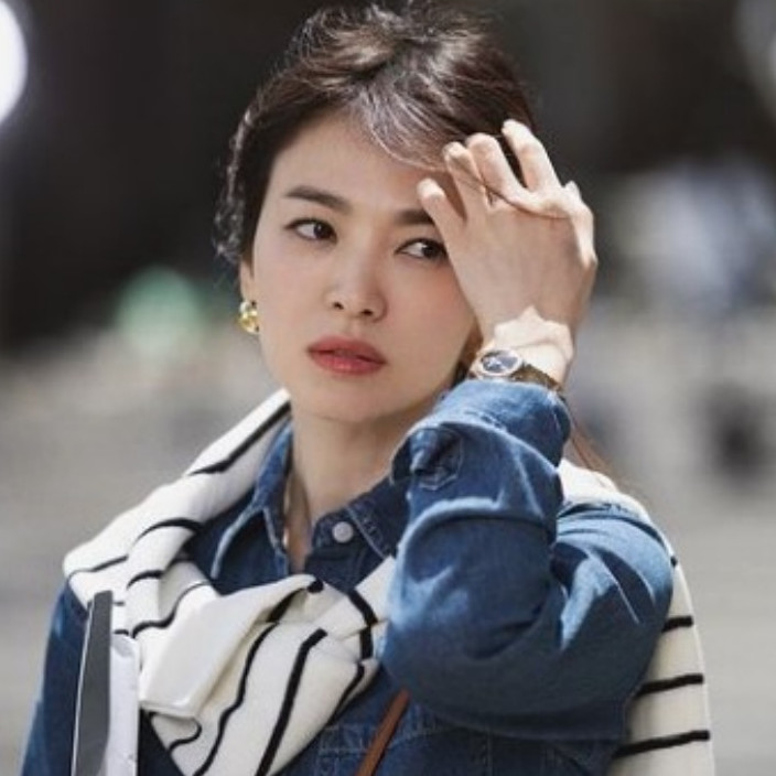Taksiran harga 13 fashion item Song Hye-kyo di Now, We Are Breaking Up