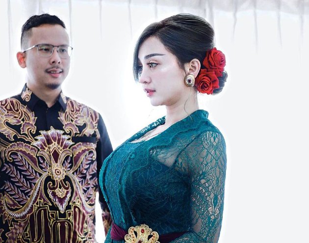 9 Potret mesra Cupi Cupita & Bintang Bagus dari pacaran sampai menikah