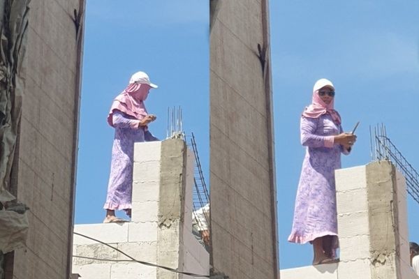 11 Aksi kocak kuli bangunan ogah kepanasan ini bikin tepuk jidat