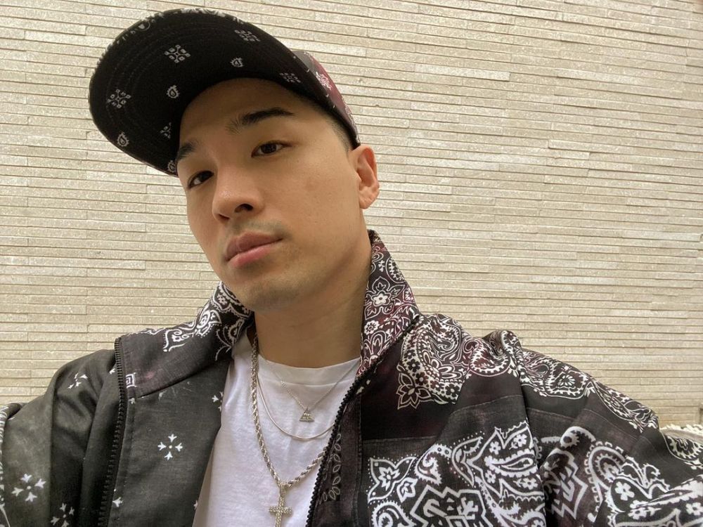 Selain Chen EXO, 5 idol Korea ini bangga jadi ayah di usia muda