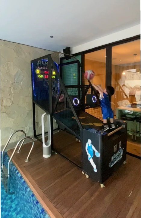 Potret playground di rumah 9 pemain sinetron, wahananya lengkap