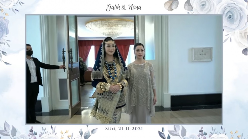 9 Gaya Nikita Willy di pernikahan sang adik, baby bumpnya jadi atensi