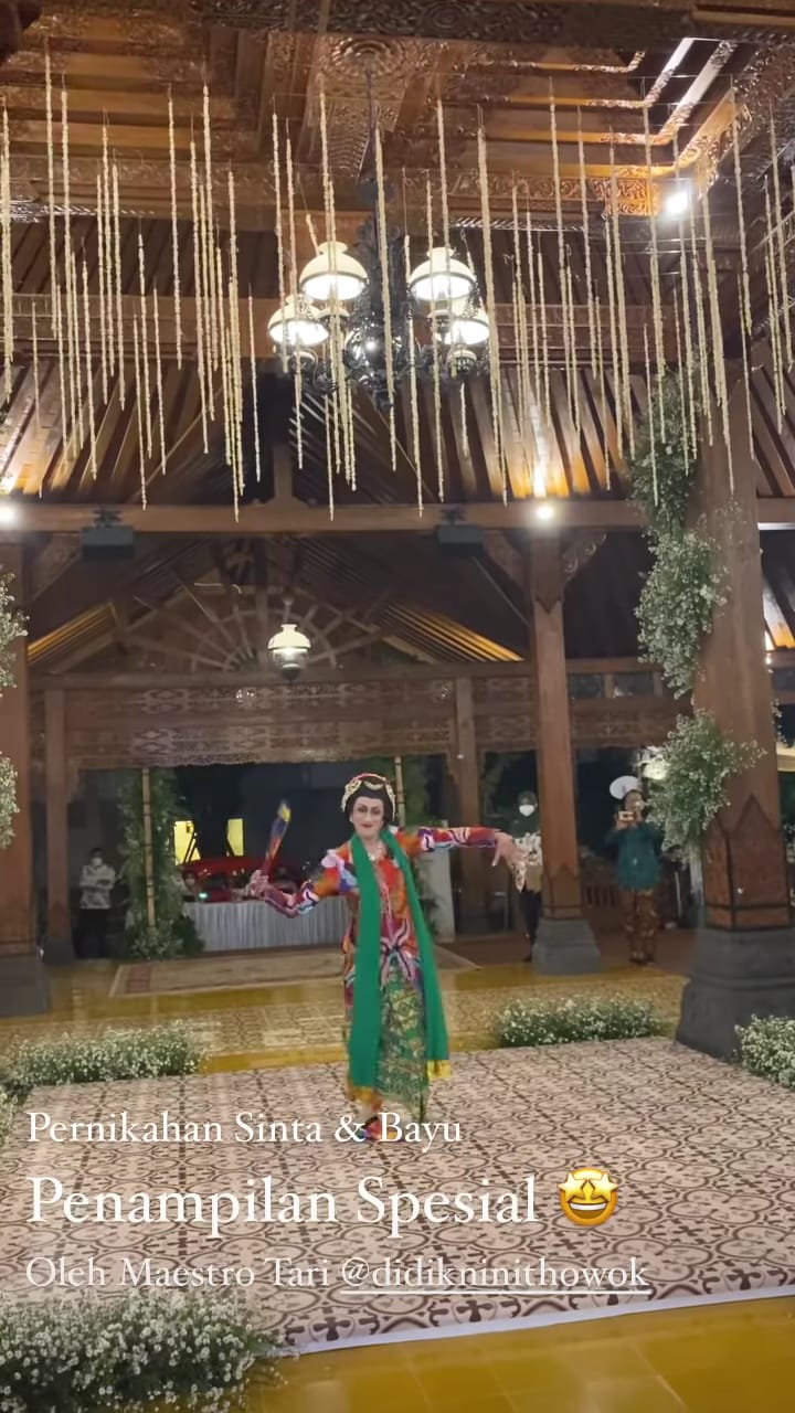 9 Momen pernikahan Cicilia Sinta adik Soimah, kental nuansa adat Jawa