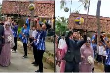 Momen pernikahan atlet voli, aksi arak-arakan curi atensi warganet