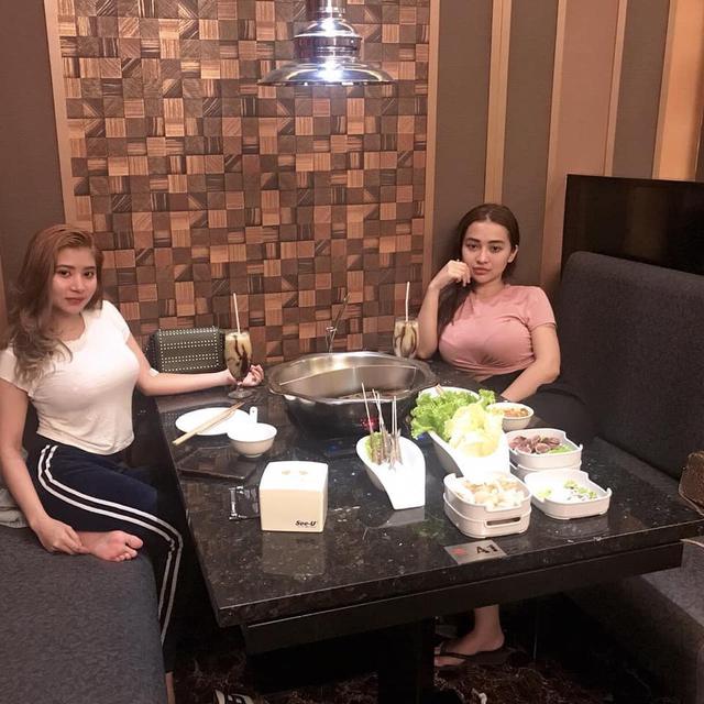 Seperti pinang dibelah dua, ini 8 momen kompak Cupi Cupita dan adik