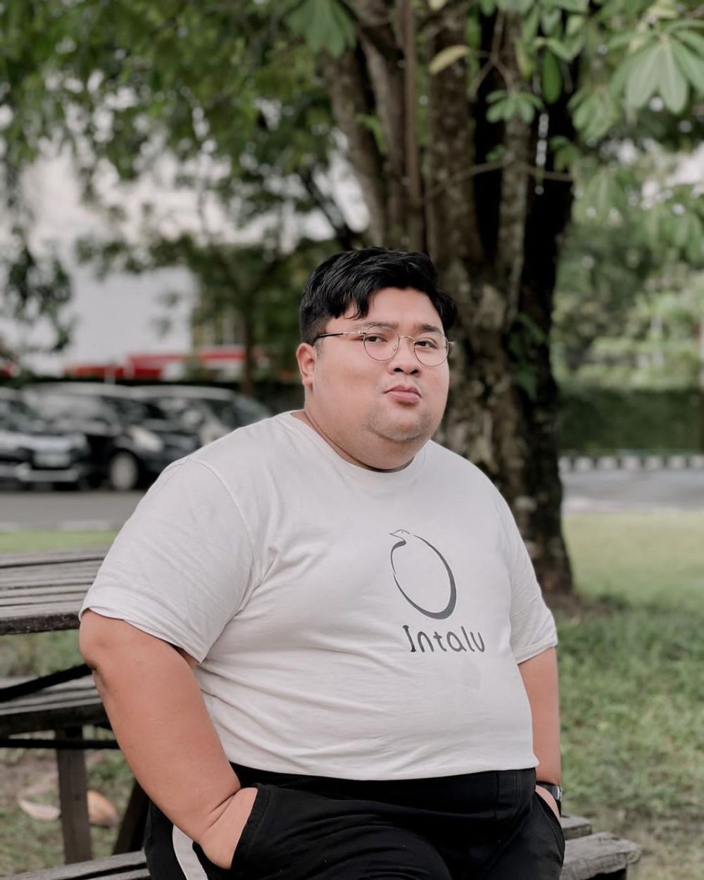 Ingat Mat Gondrong di sinetron Ronaldowati? Ini 9 potret terbarunya