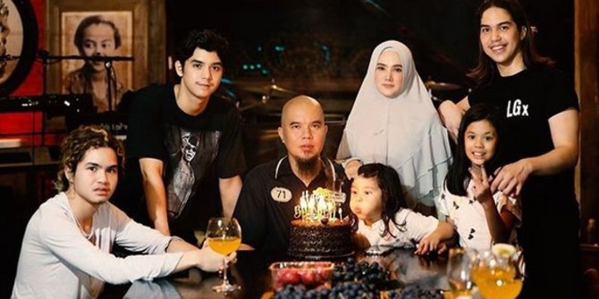 Potret kedekatan 9 penyanyi dan anak sambung, Cupi Cupita curi atensi