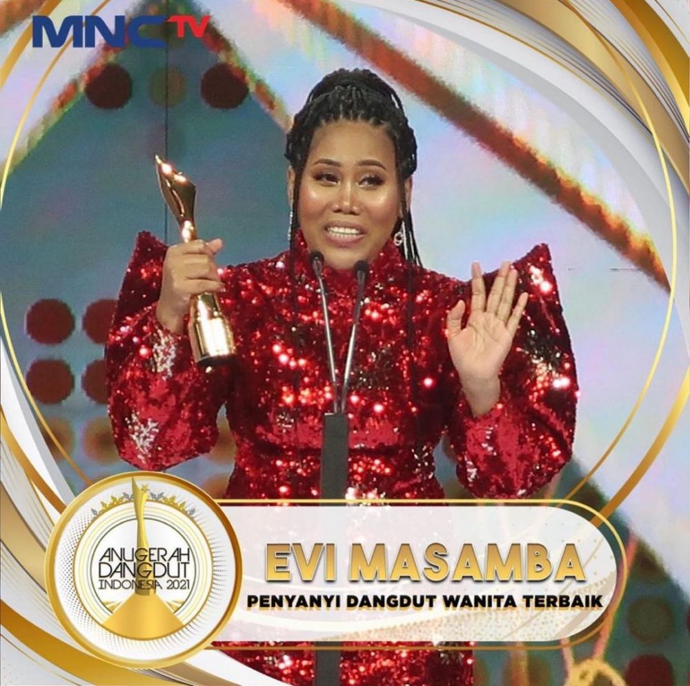 Jadi penyanyi dangdut wanita terbaik, Evi Masamba kalahkan Lesty