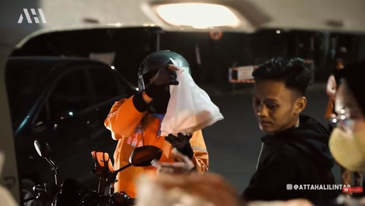 9 Momen Atta Halilintar dan Aurel masak 10.000 sosis, heboh abis