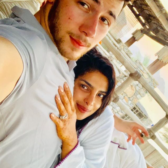 Tepis isu cerai, ini 11 potret mesra Priyanka Chopra dan Nick Jonas
