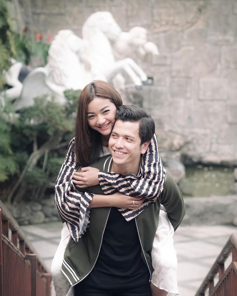 Momen mesra 7 pemain Ikatan Cinta dan pasangan, ibu Andin baru dilamar