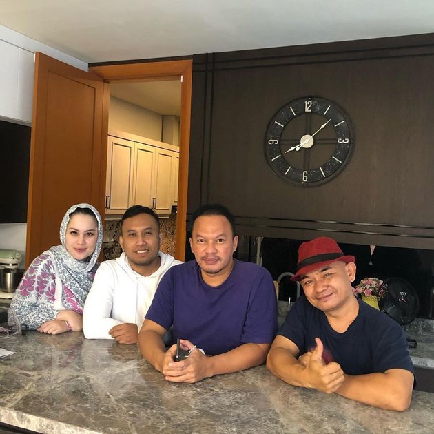 Makin mesra, ini 9 potret terbaru Jennifer Dunn dan Faisal Harris