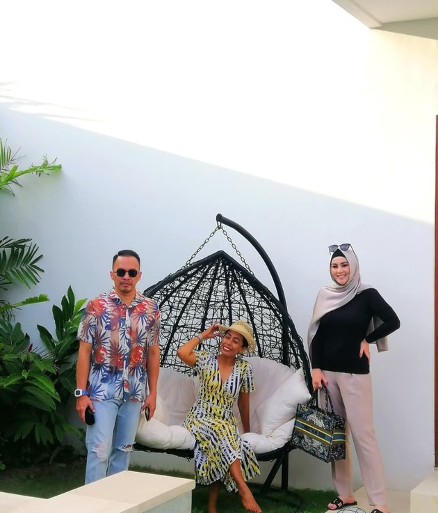 Makin mesra, ini 9 potret terbaru Jennifer Dunn dan Faisal Harris