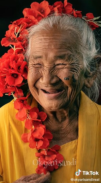 Fotografer ini jadikan nenek sebagai model, hasil fotonya bikin haru