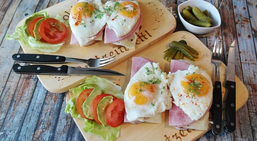 Rutin konsumsi 9 makanan ini dapat mengatasi radang tenggorokan