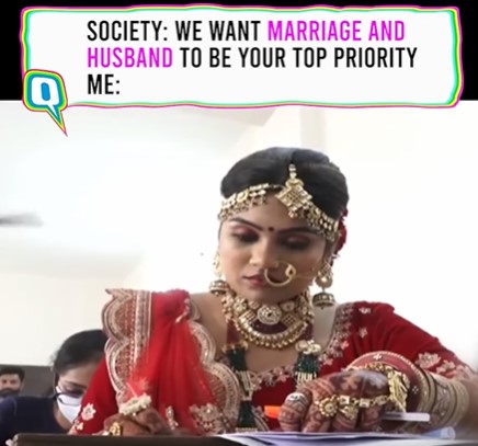 Ikut ujian sebelum menikah, wanita di India ini pakai baju pengantin