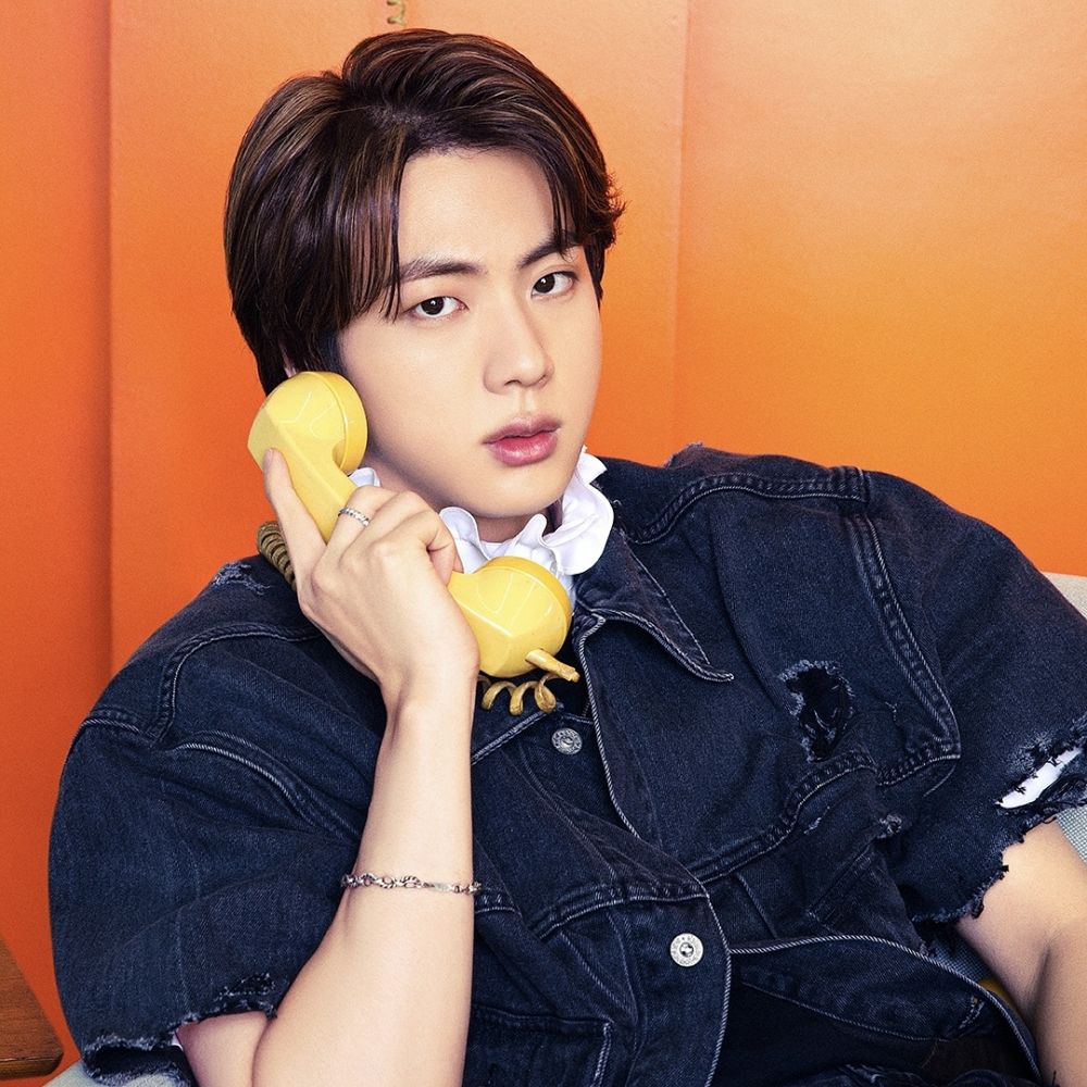 Ulang tahun ke-29, intip 11 potret transformasi Jin BTS