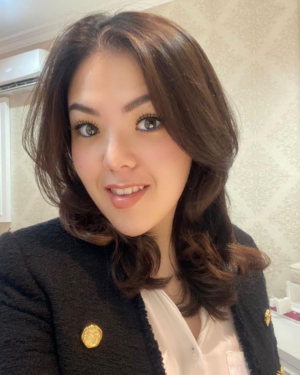 Pernah punya pipi tembam, ini 9 transformasi Tina Toon yang kian tirus