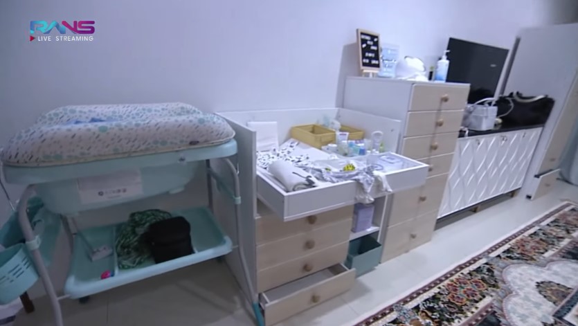 9 Potret isi kamar baby Rayyanza Malik Ahmad, penuh barang branded