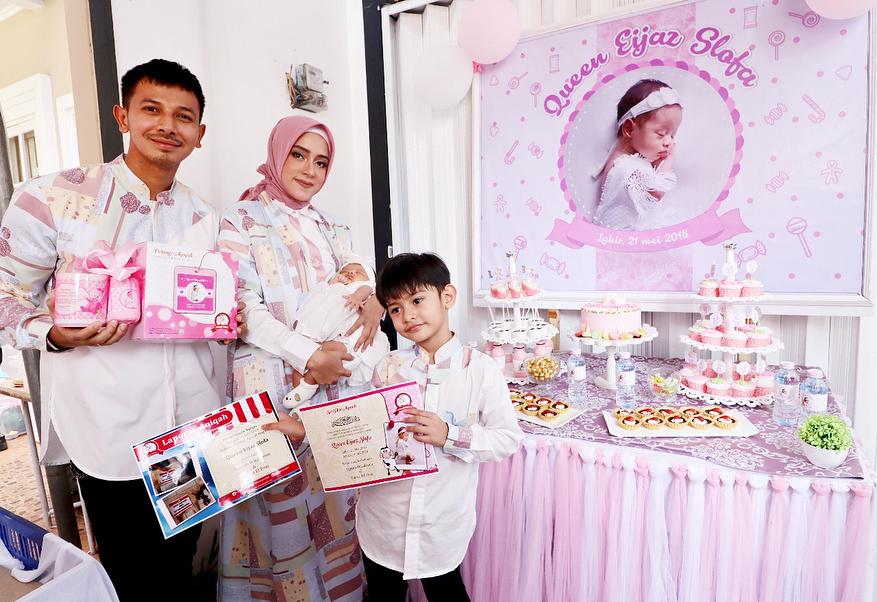 Bingkisan akikah 11 seleb, Raffi Ahmad isikan kue & lilin aromaterapi