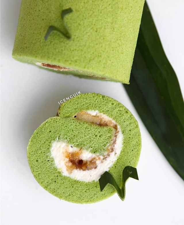 13 Cara membuat bolu gulung berbagai rasa, lembut dan menggugah selera