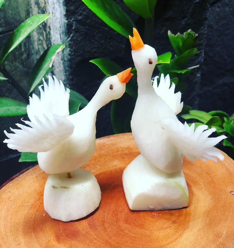 13 Potret carving buah dan sayur ala Devi Permatasari, detailnya indah