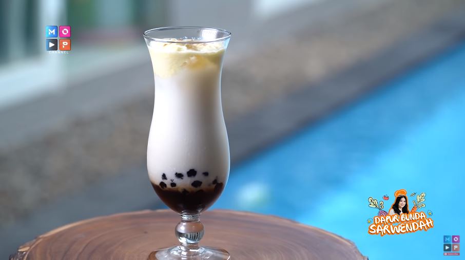 Inspirasi 8 minuman kekinian buatan penyanyi ini menyegarkan