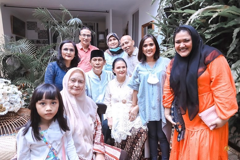 11 Momen tedak siten anak Kartika Sary adik Yuni Shara, kental adat