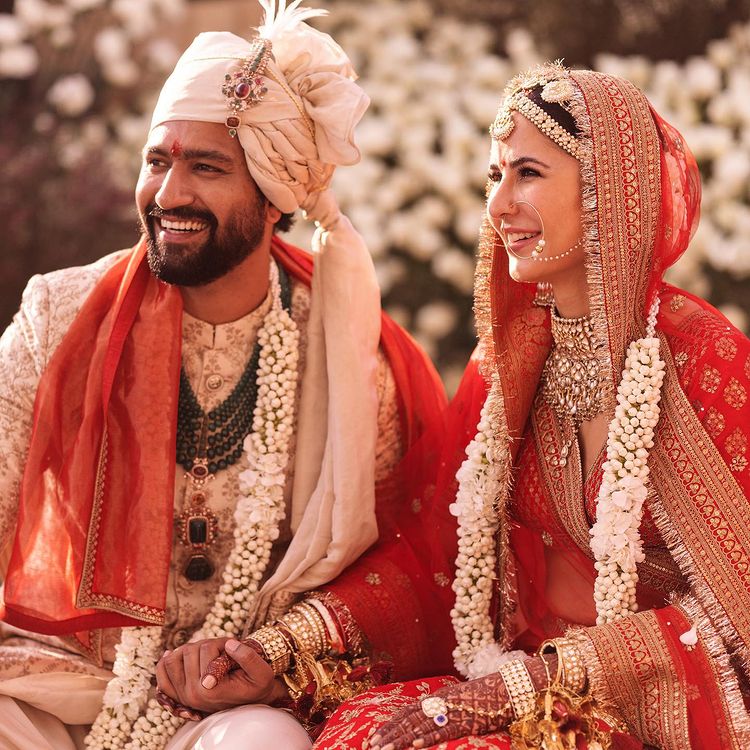 5 Momen pernikahan Katrina Kaif & Vicky Kaushal, rona bahagia memancar