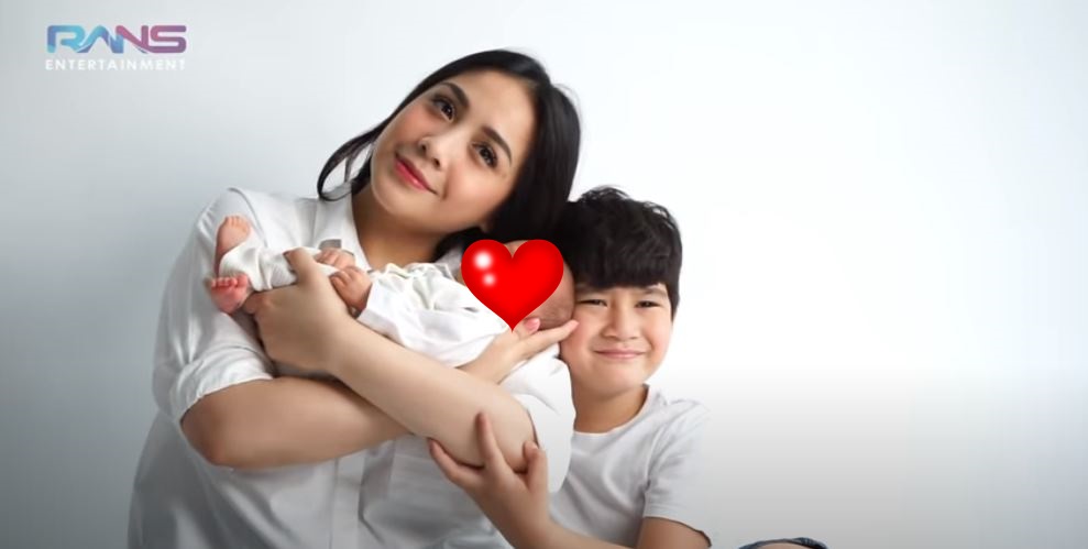 Kini hadir Rayyanza, begini 11 pemotretan terbaru keluarga Raffi Ahmad