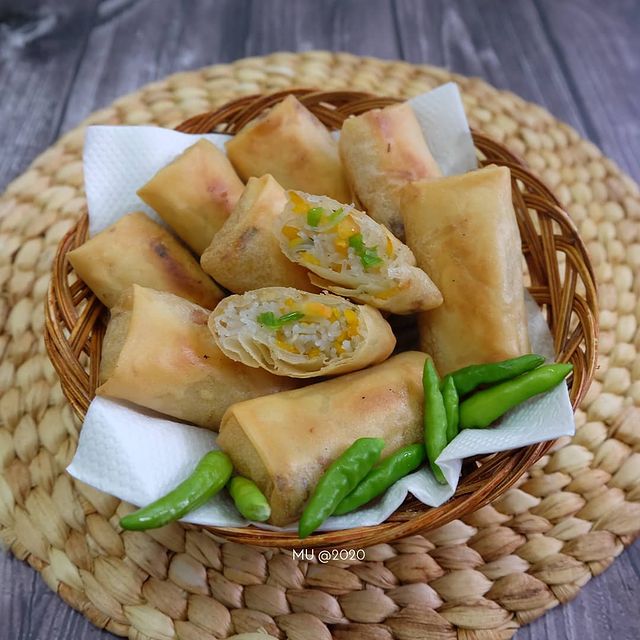 13 Cara membuat lumpia isi bihun, rasanya gurih dan antiribet