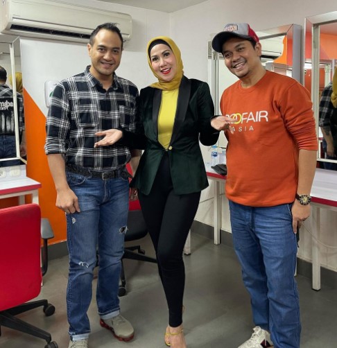 9 Momen kebersamaan Venna Melinda & Ferry Irawan, didoakan berjodoh