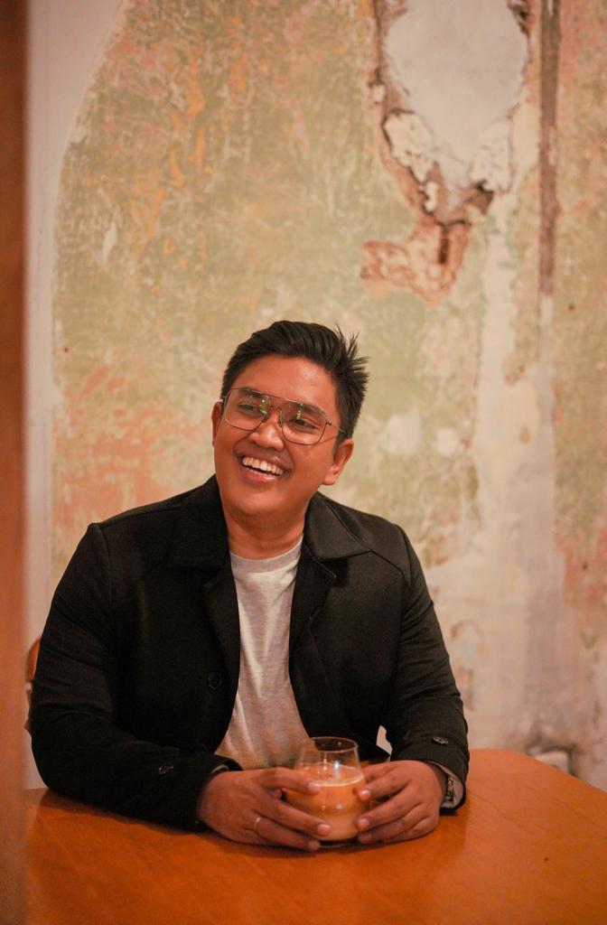 Diproduseri Endah N Rhesa, ini fakta debut single Coach Ican