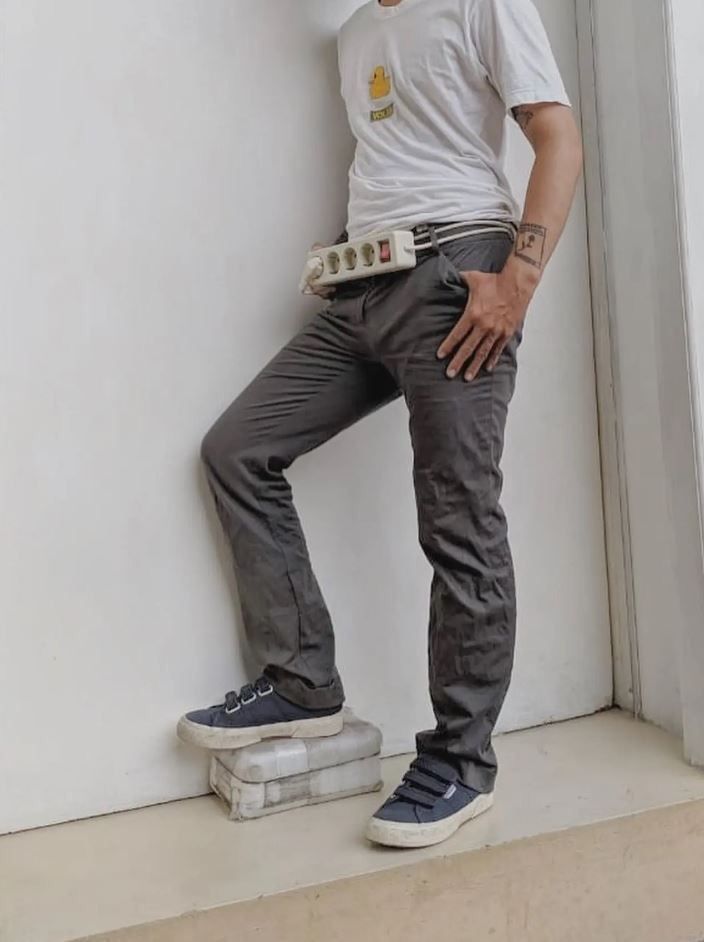 11 Potret lucu gaya fashion cowok ini malah bikin heran abis