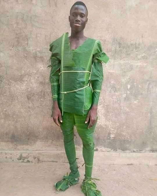 11 Potret lucu gaya fashion cowok ini malah bikin heran abis