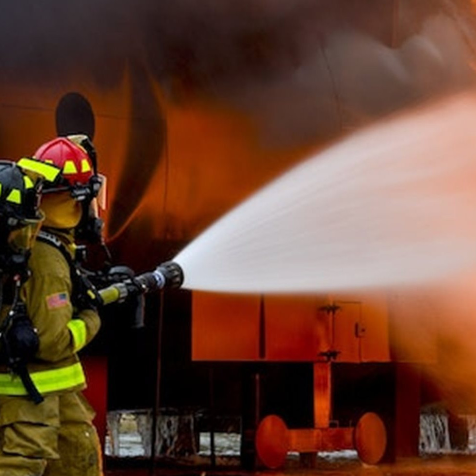 20 Arti mimpi rumah kebakaran, bisa jadi rasa takut kehilangan keluarga